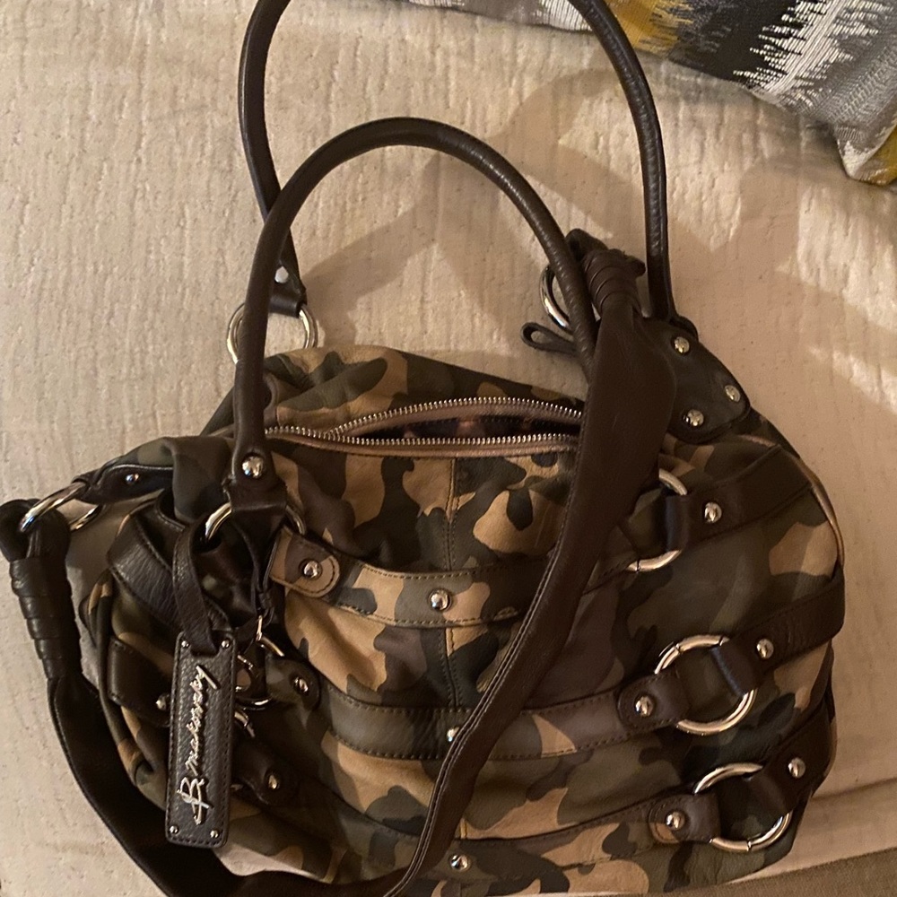 Beautiful genuine leather army fatigue bag